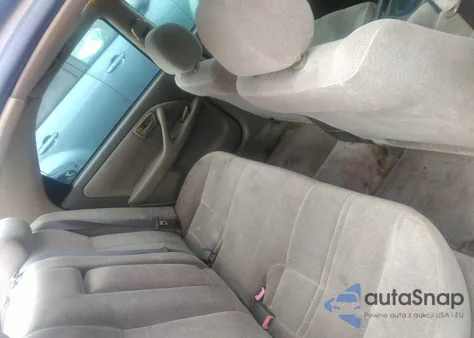 1998 Toyota Camry Le from USA, damaged, VIN 4T1BG22K9WU366034